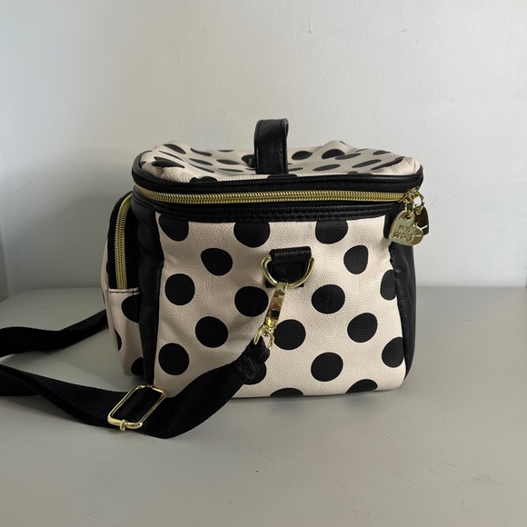 (SOLD) Betsy Johnson Polka Dot Insulated Lunch Tote - Picture 4 of 10